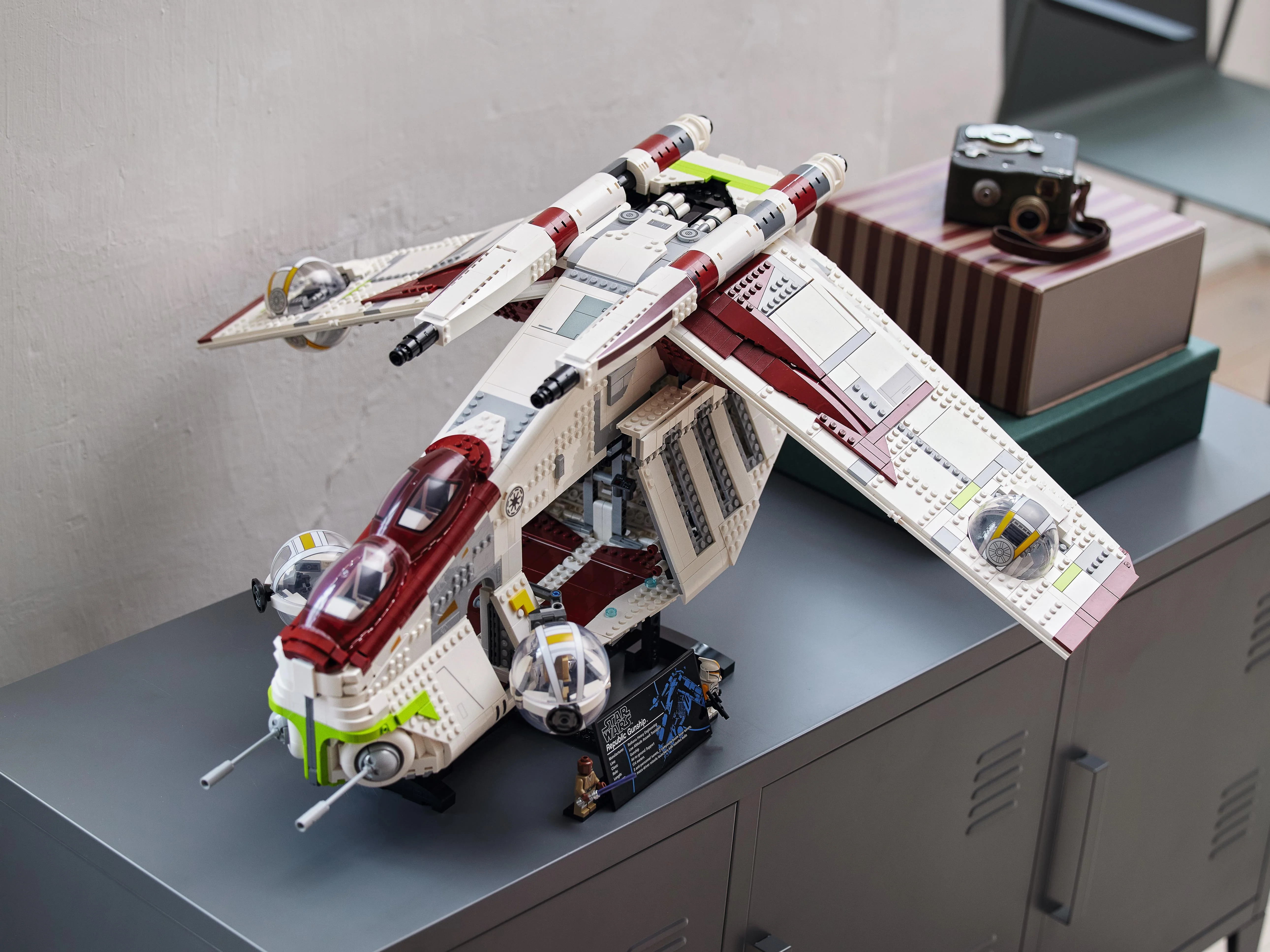 Republic Gunship - Image 24