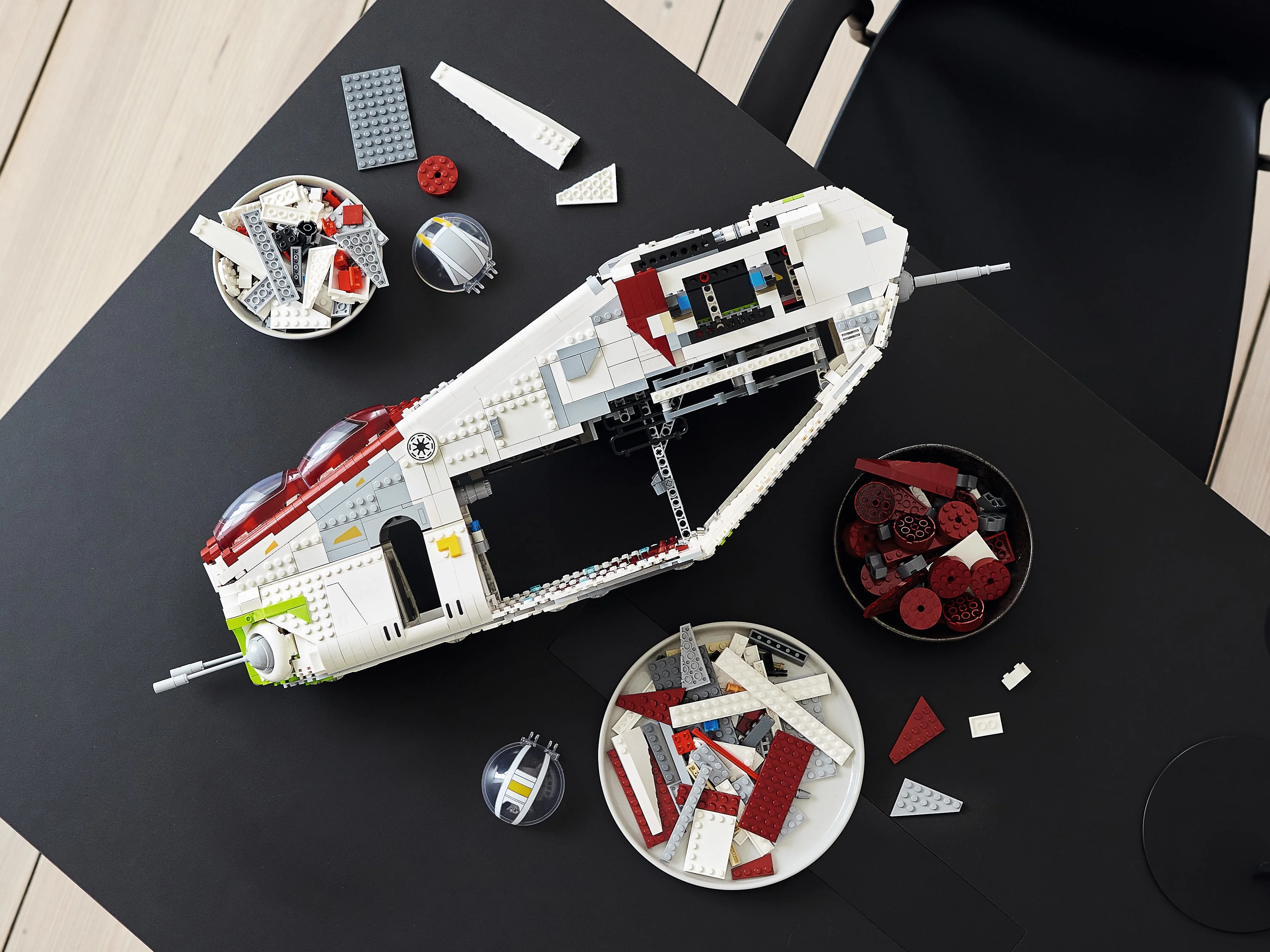 Republic Gunship - Image 27