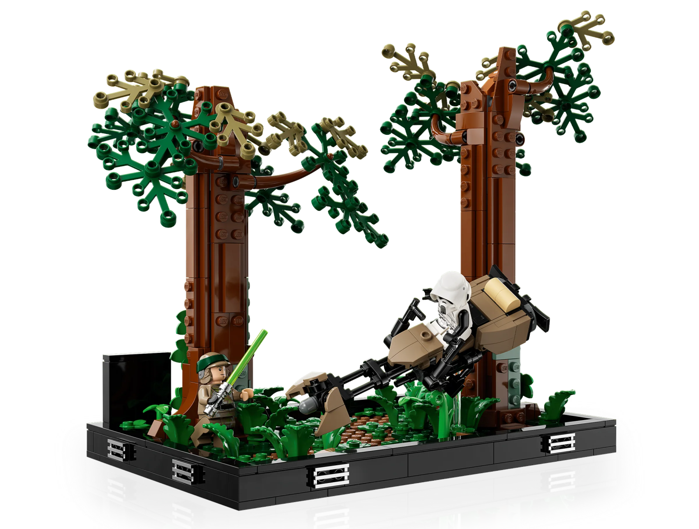 Endor Speeder Chase Diorama - Image 3