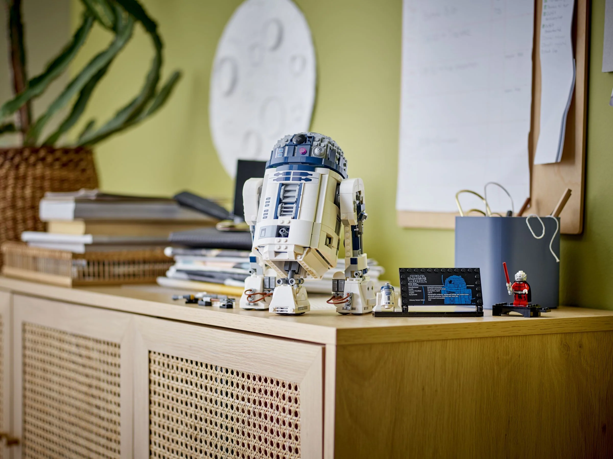 R2-D2 - Image 9
