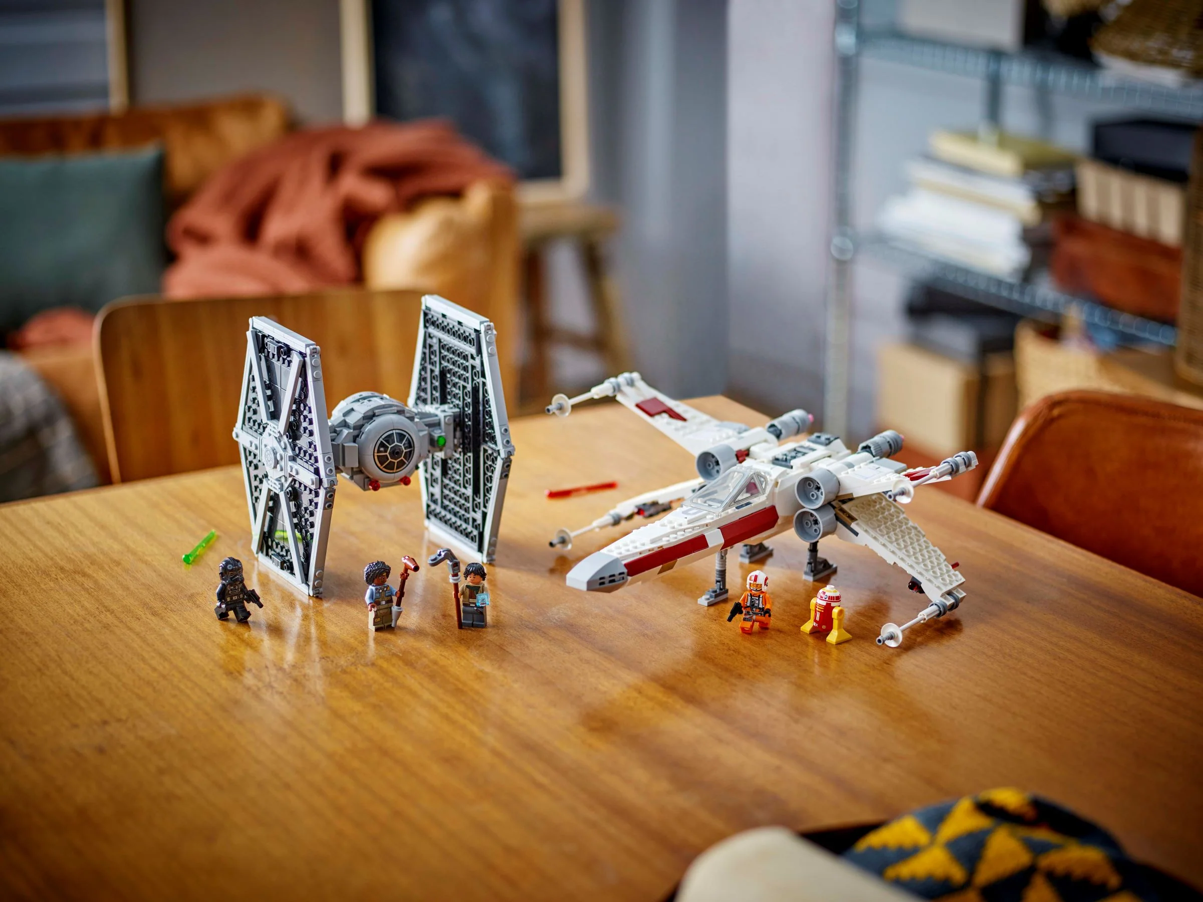 TIE Fighter & X-wing Mash-up - Image 11