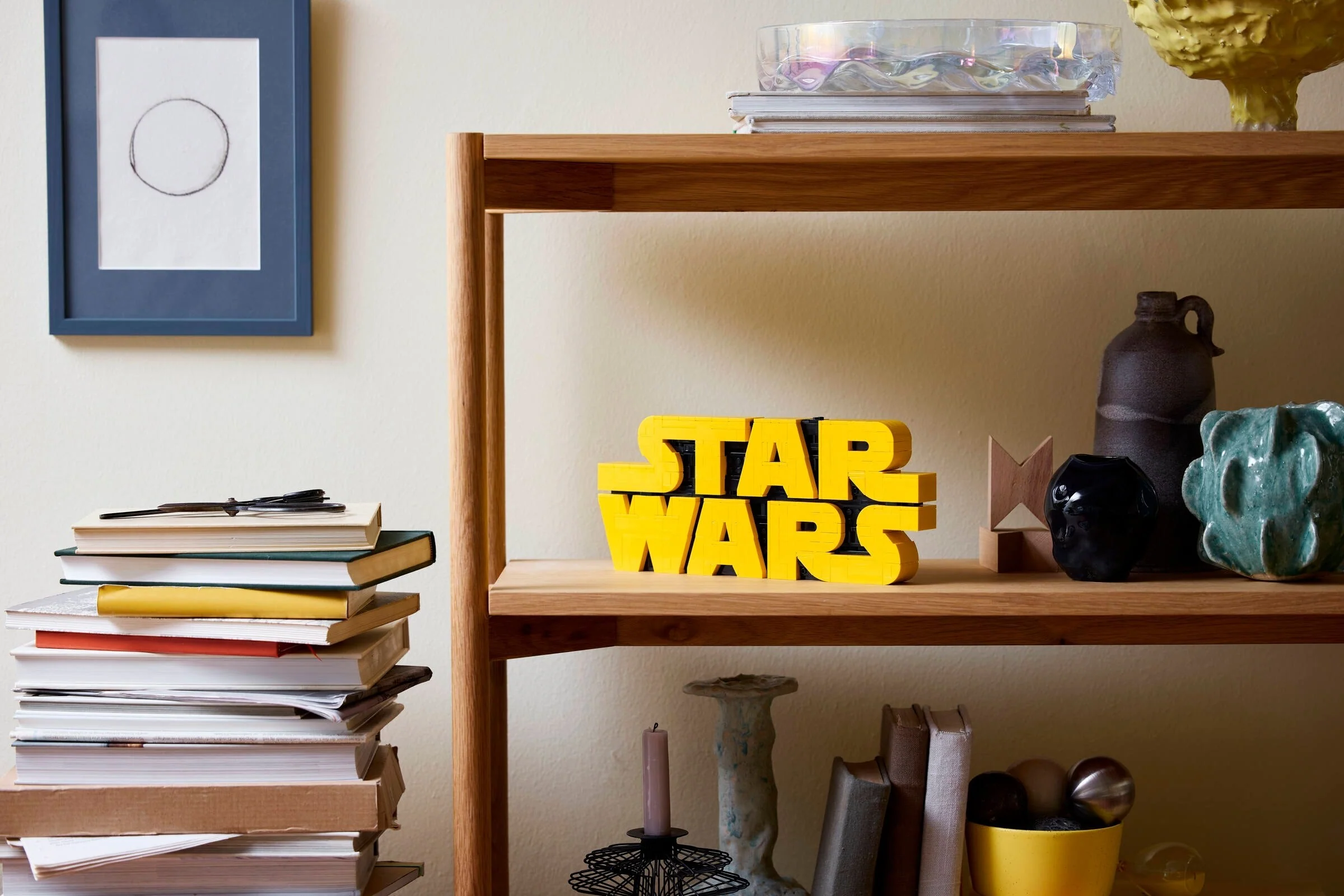 Brick-Built Star Wars™ Logo - Image 7