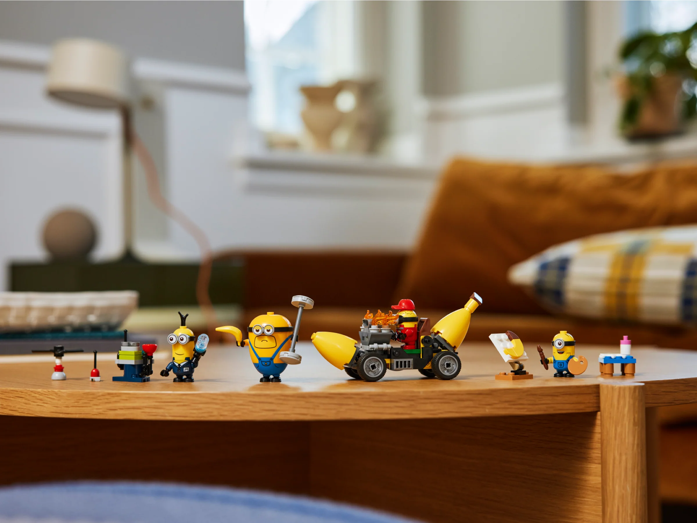 Minions and Banana Car - Image 9