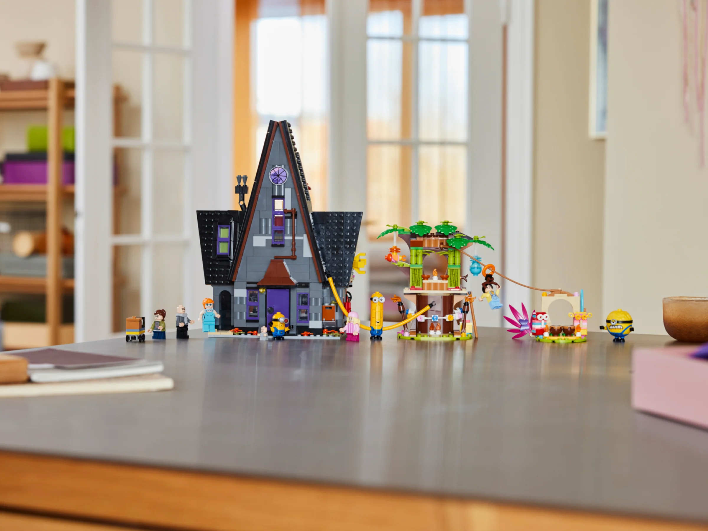 Minions and Gru's Family Mansion - Image 10