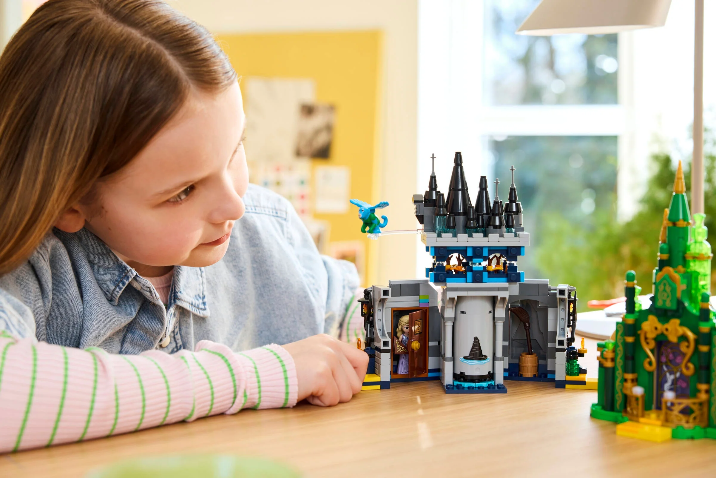 Emerald City & Kiamo Ko Castle - Image 7