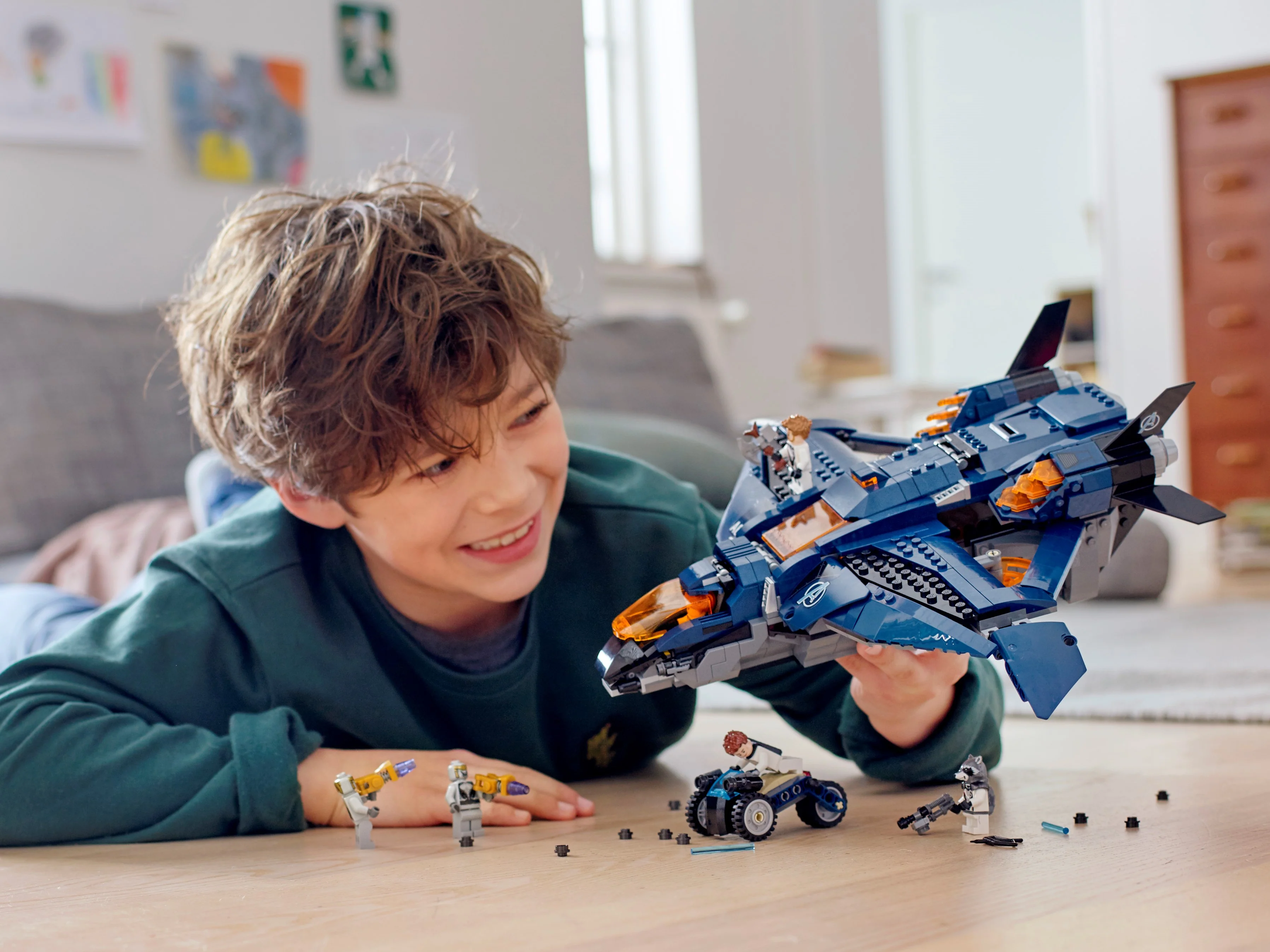 Avengers Ultimate Quinjet - Image 8