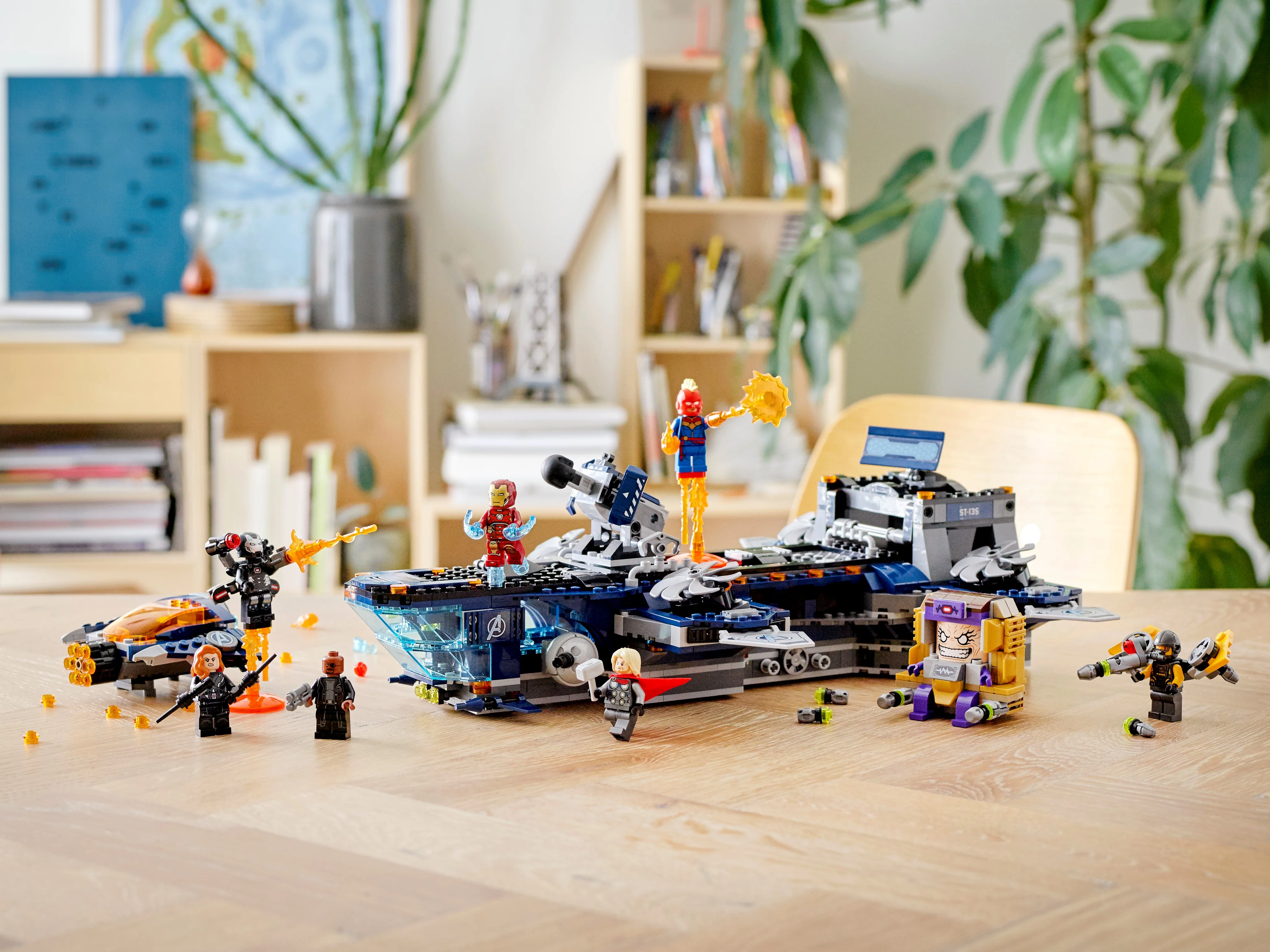 Avengers Helicarrier - Image 11