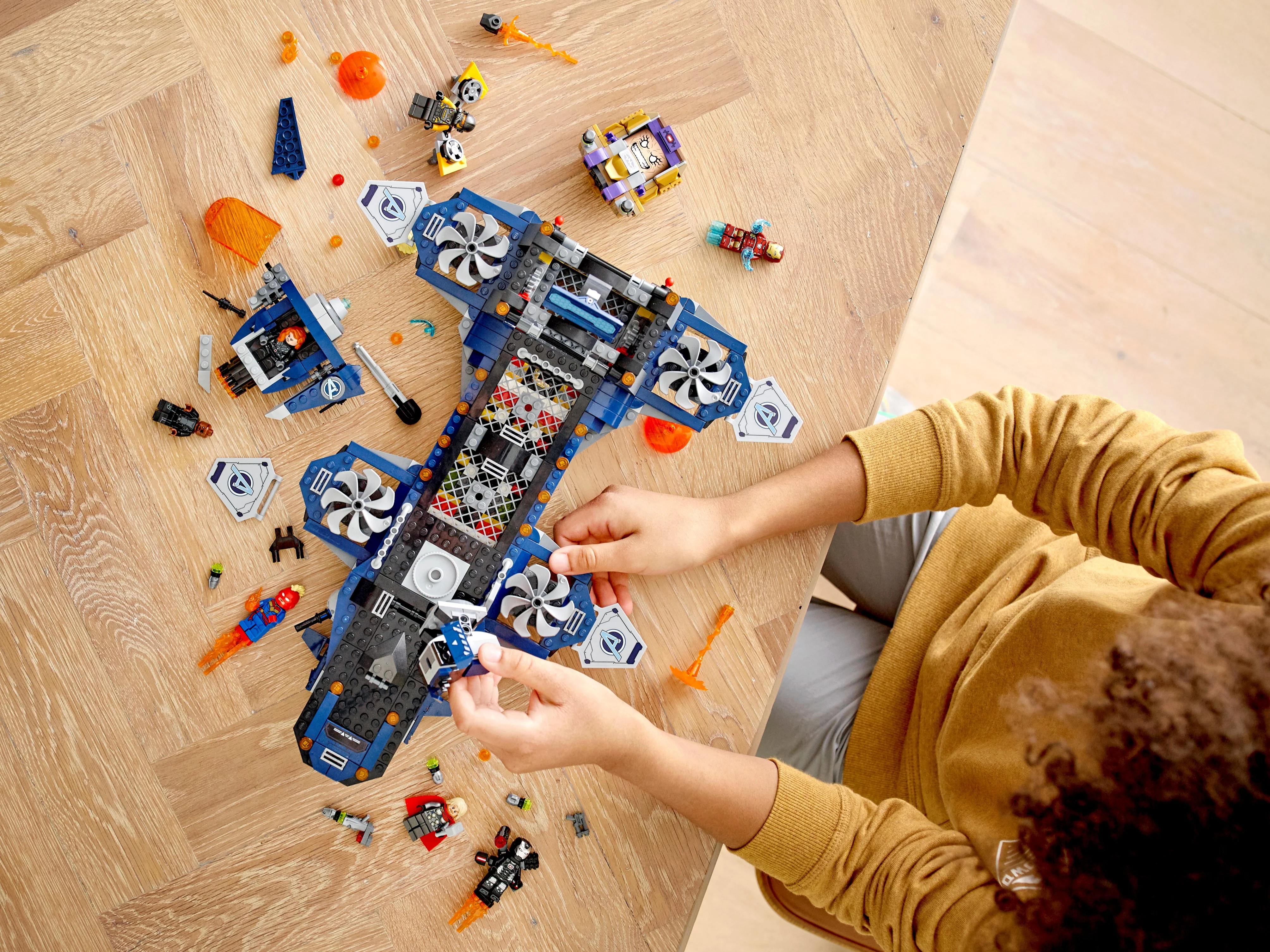 Avengers Helicarrier - Image 9