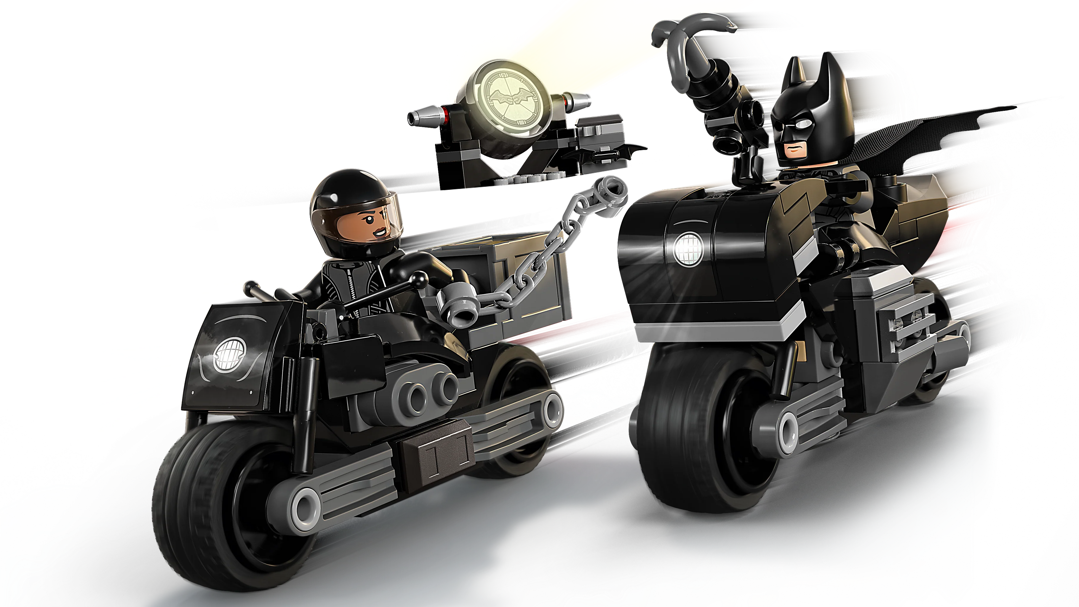 Batman & Selina Kyle Motorcycle Pursuit - Image 5
