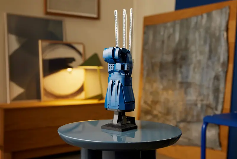 Wolverine's Adamantium Claws - Image 8