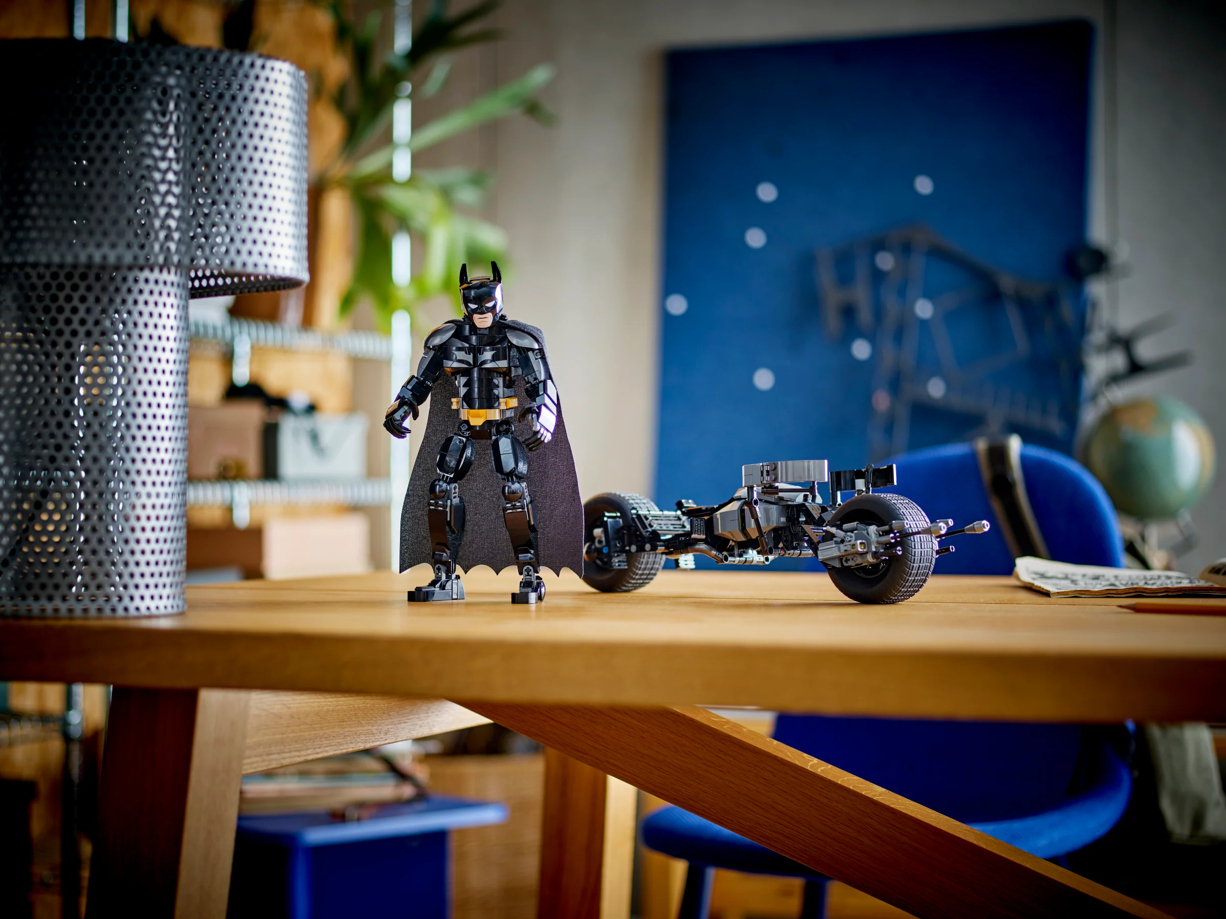 Batman Construction Figure and the Bat-Pod Bike - Image 10