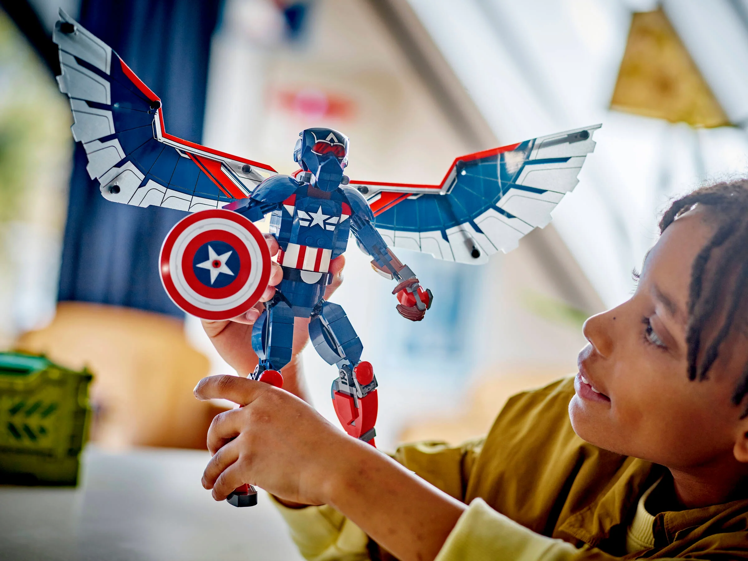 New Captain America Construction Figure - Image 7