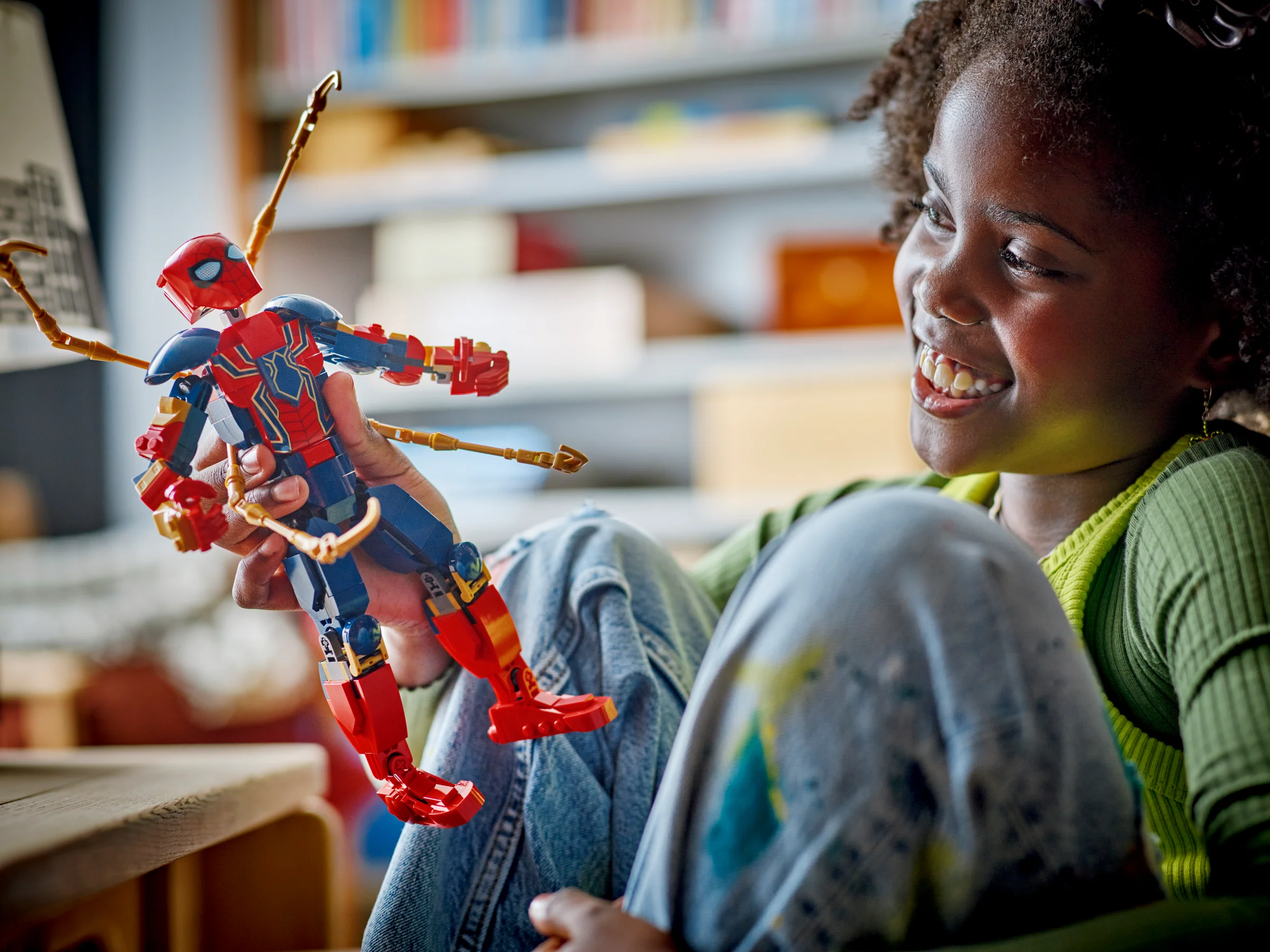 Iron Spider-Man Construction Figure - Image 5