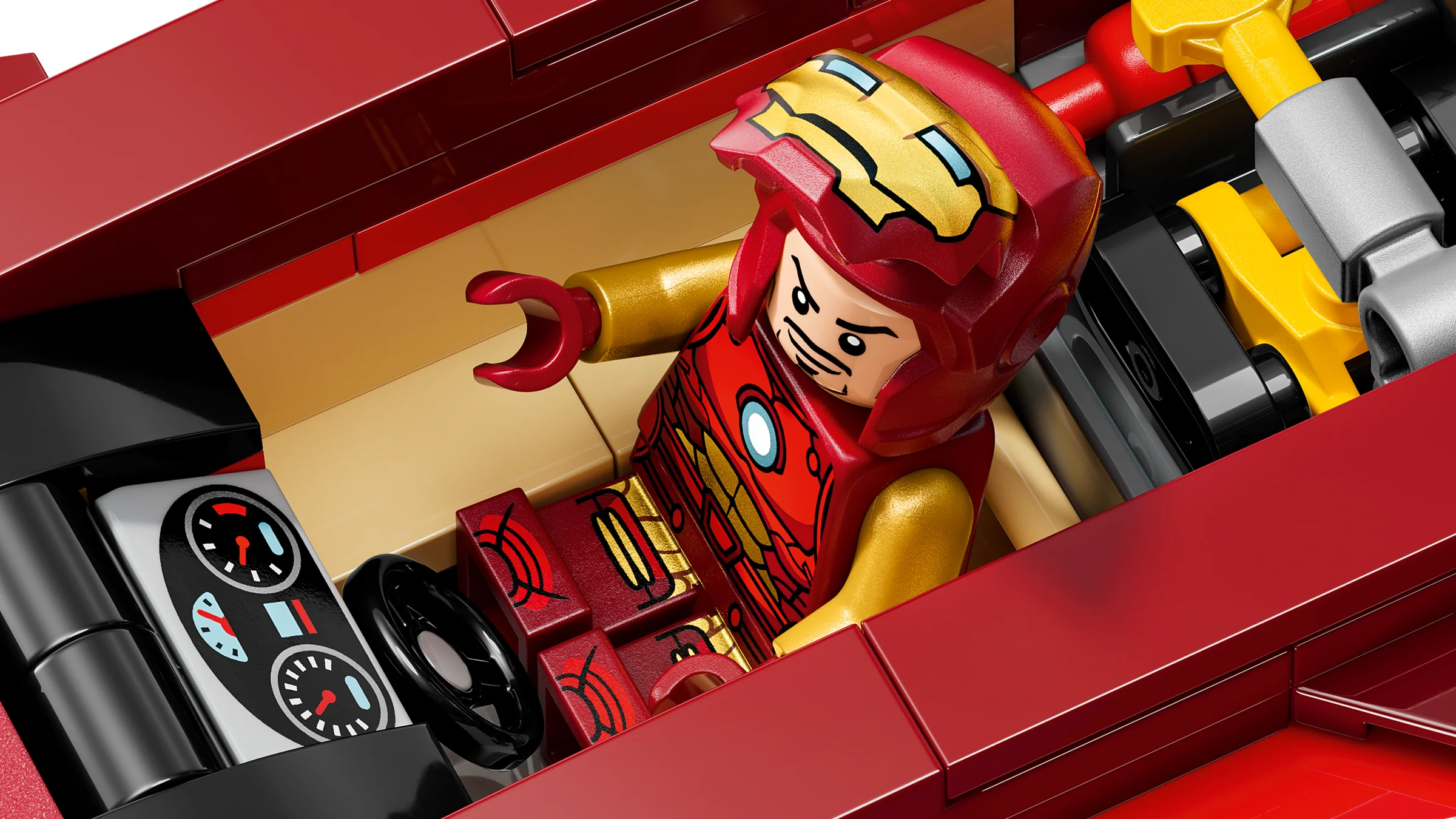 Iron Man Car & Black Panther vs. Red Hulk - Image 5