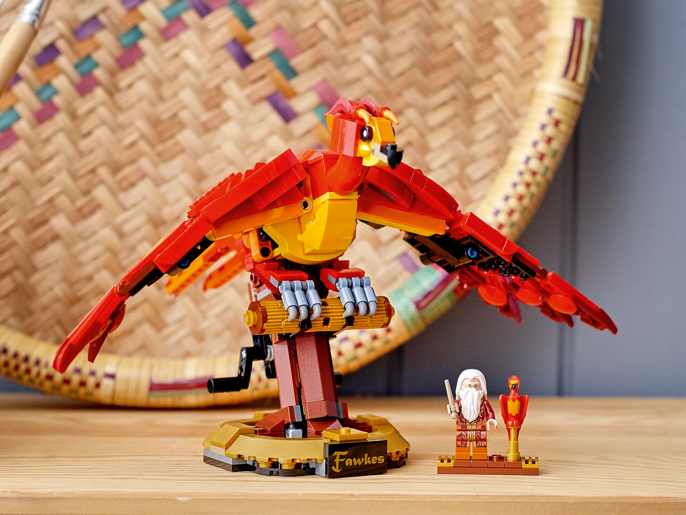 Fawkes, Dumbledore's Phoenix - Image 13