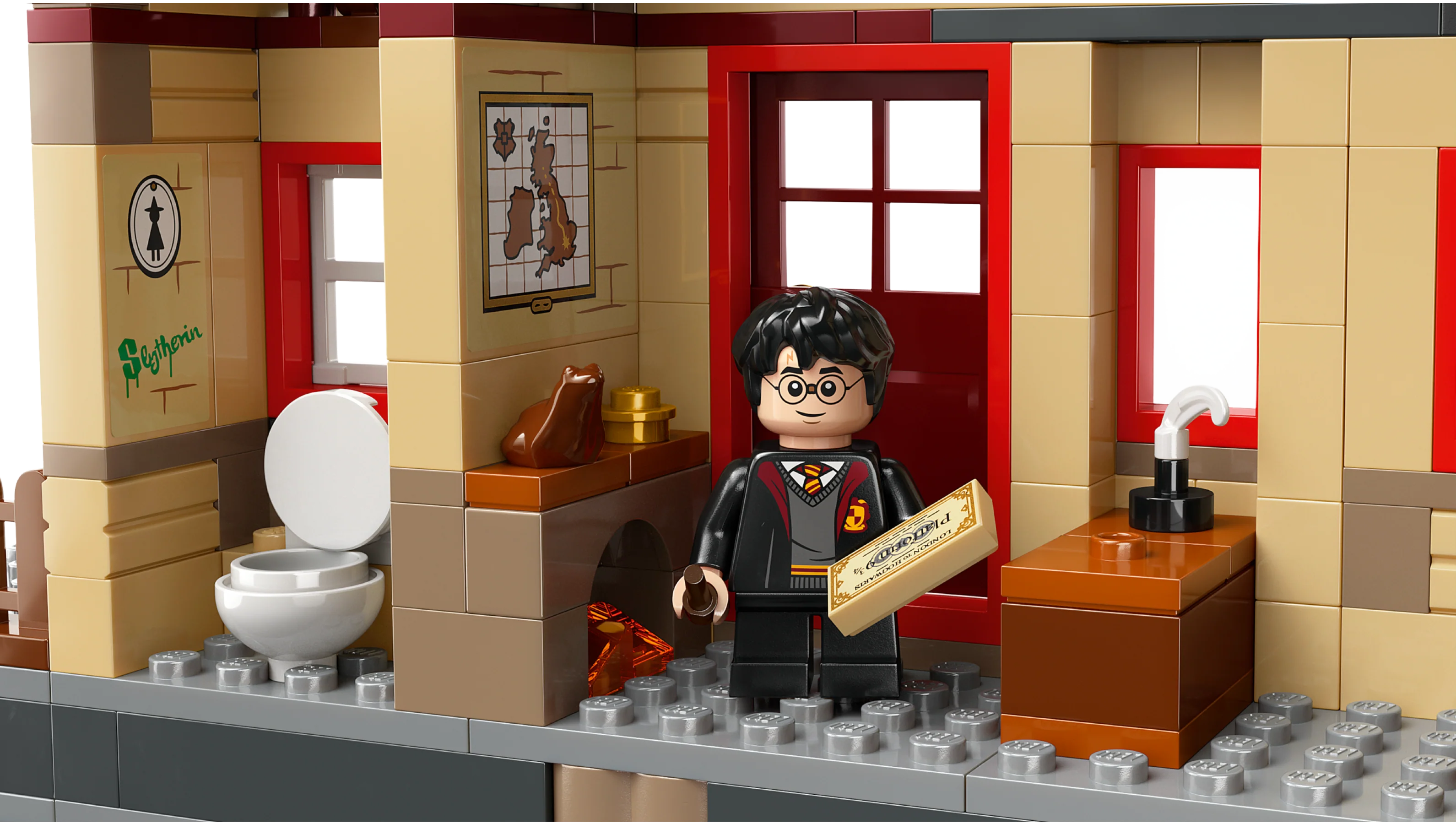 Hogwarts Express & Hogsmeade Station - Image 5