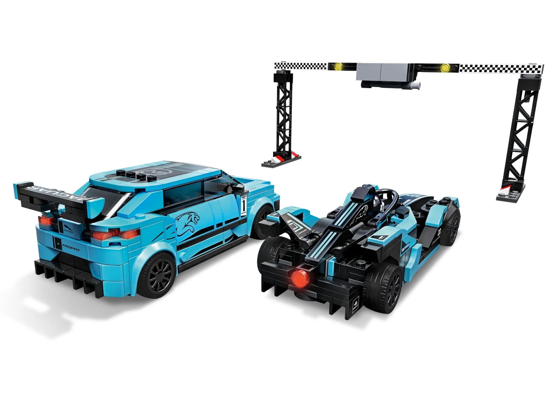Formula E Panasonic Jaguar Racing GEN2 Car & Jaguar I-PACE eTROPHY - Image 3