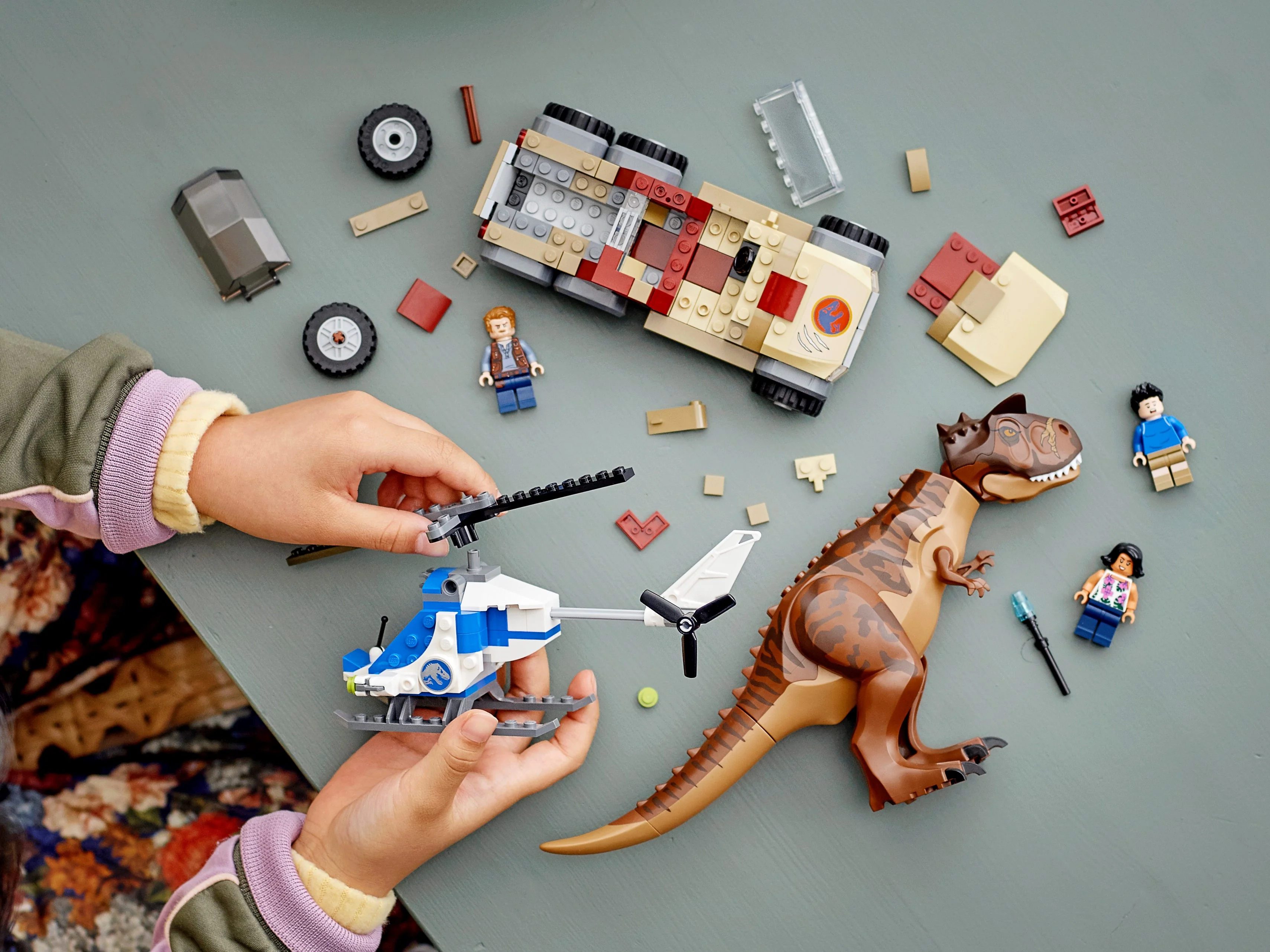 Carnotaurus Dinosaur Chase - Image 10