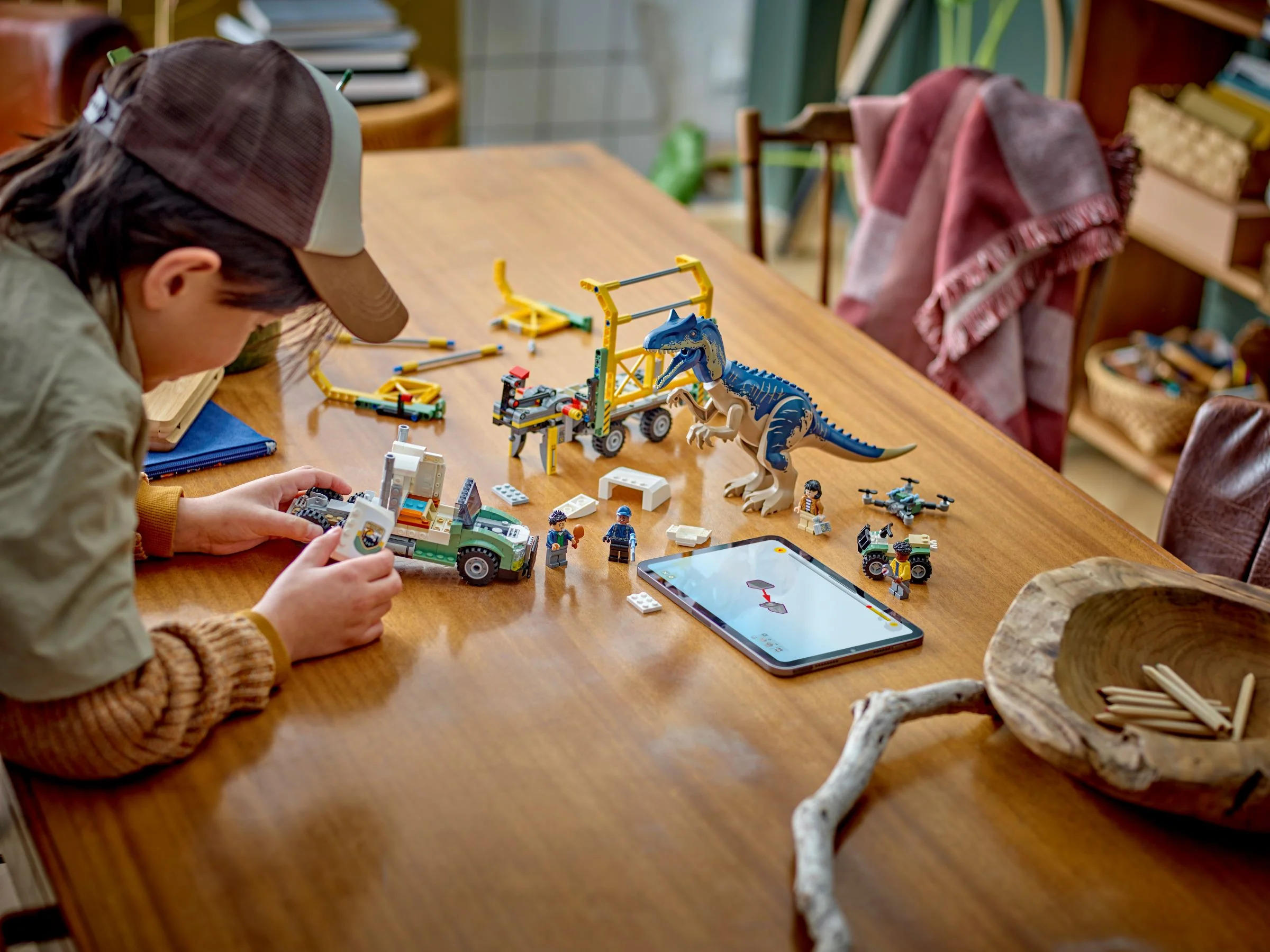 Dinosaur Missions: Allosaurus Transport Truck - Image 9