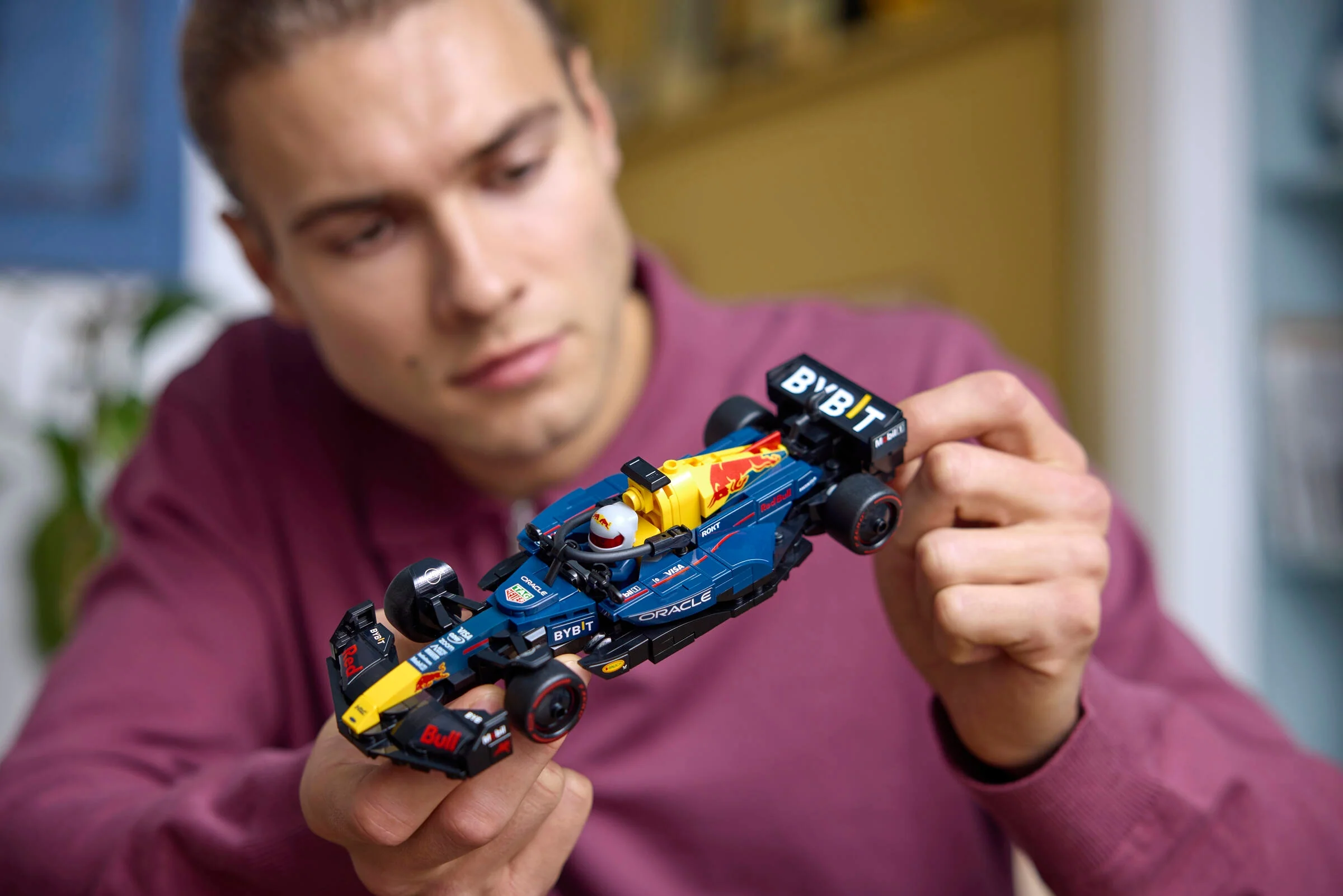 Oracle Red Bull Racing RB20 - Image 7