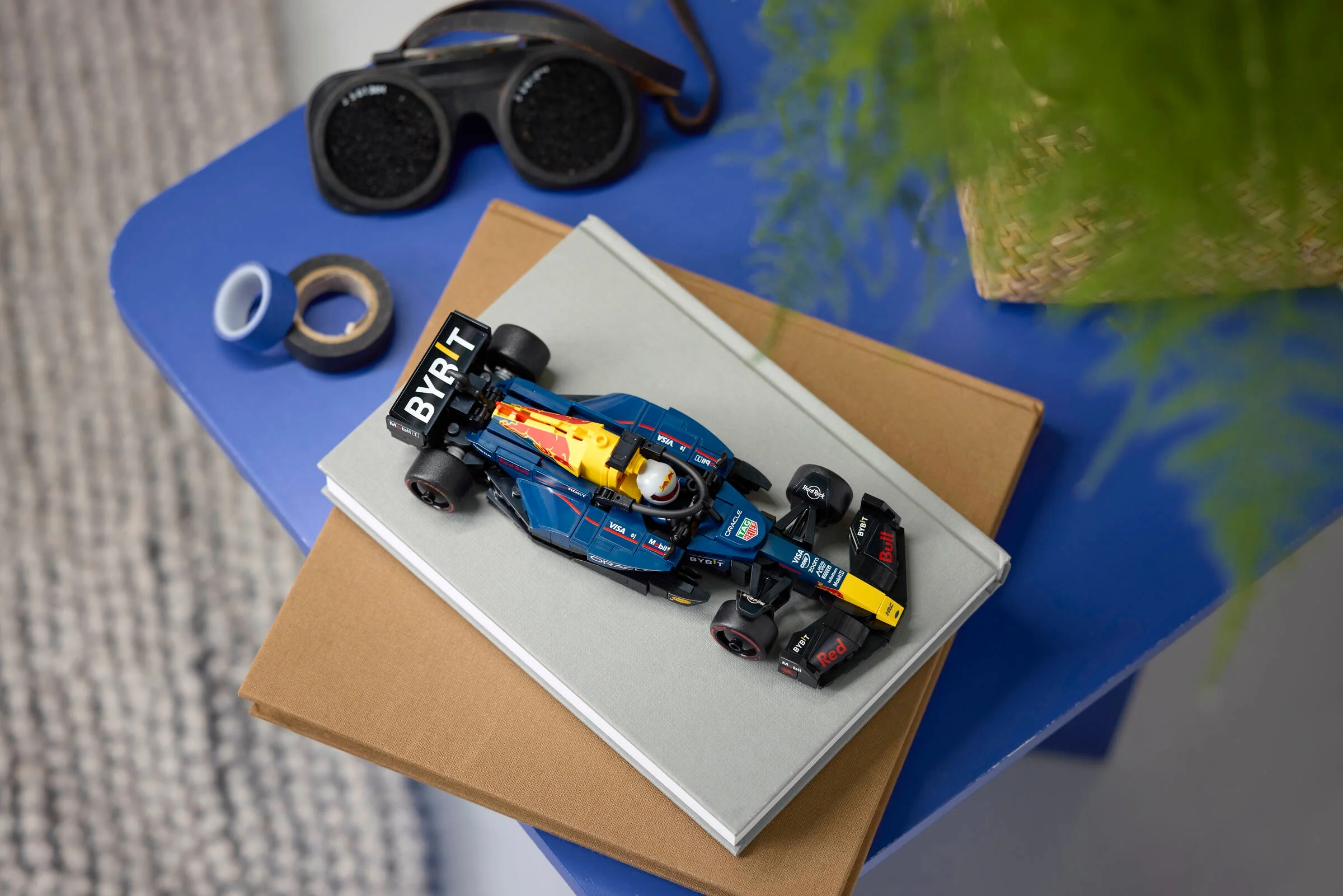 Oracle Red Bull Racing RB20 - Image 9