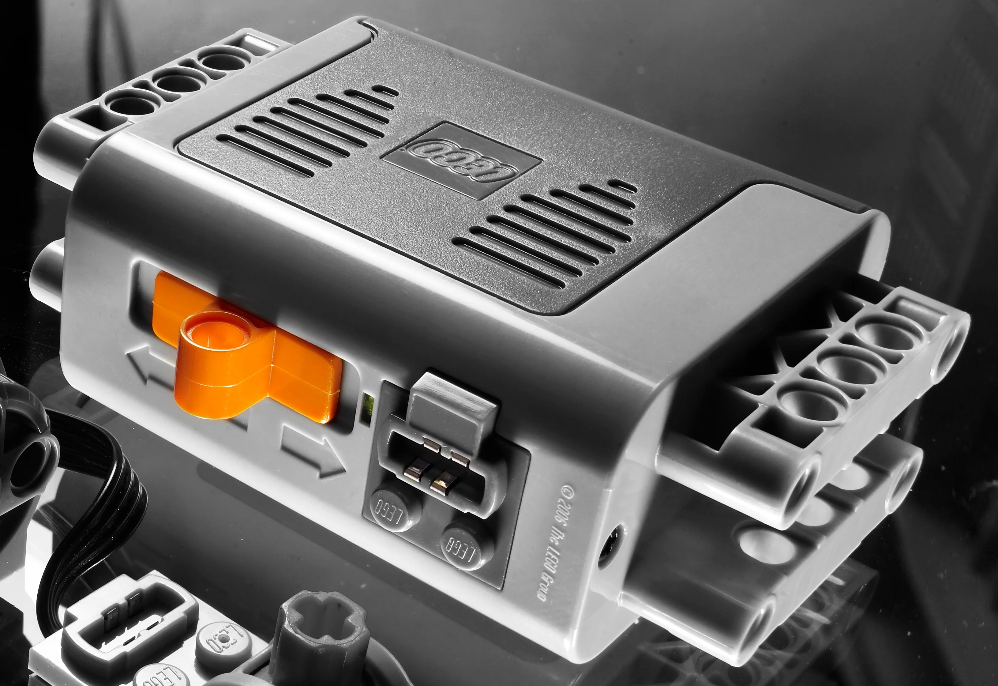 LEGO® Power Functions Motor Set - Image 3