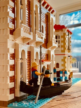 Venetian Houses - Image 7